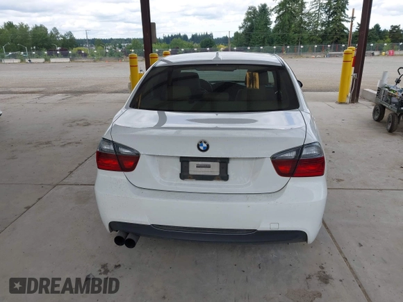 2007 BMW 3 Series 328i с VIN WBAVC53527FZ76805, выставлен на аукционе IAAI как лот 42543532 с пробегом 160 803 миль миль и . История ставок и продаж доступна на DreamBid. Изображение 16.