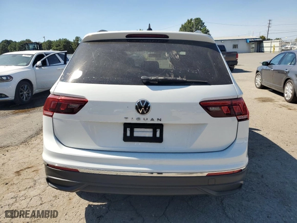 2022 Volkswagen Tiguan S with VIN 3VV1B7AX6NM088271, listed as a Copart auction lot 74822874 with 28,097 mi miles and Salvage Title. Bid and sale history available at carsss.com. Image 6.