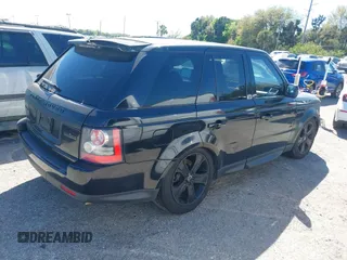 2012 Land Rover Range Rover Sport HSE Lux z VIN SALSK2D43CA742220, wystawiony jako IAAI lot #41742092 z przebiegiem 142 420 mil mil oraz . Historia ofert i sprzedaży dostępna na DreamBid. Obrazek 4.