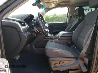 2019 Chevrolet Tahoe LS z VIN 1GNSKAKC8KR399407, wystawiony jako Copart lot #55696355 z przebiegiem 83 903 mil mil oraz Szkoda całkowita • Salvage title. Historia ofert i sprzedaży dostępna na DreamBid. Obrazek 7.