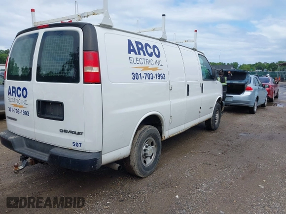 2006 Chevrolet City Express Cargo z VIN 1GCHG35V861259178, wystawiony jako IAAI lot #42306768 z przebiegiem 145 903 mil mil oraz . Historia ofert i sprzedaży dostępna na DreamBid. Obrazek 4.