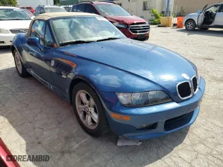 2001 BMW Z3 2.5i with VIN WBACN33421LM01058, listed as a Copart auction lot 69644504 with 31,198 mi miles and Salvage Title. Bid and sale history available at carsss.com. Image 4.