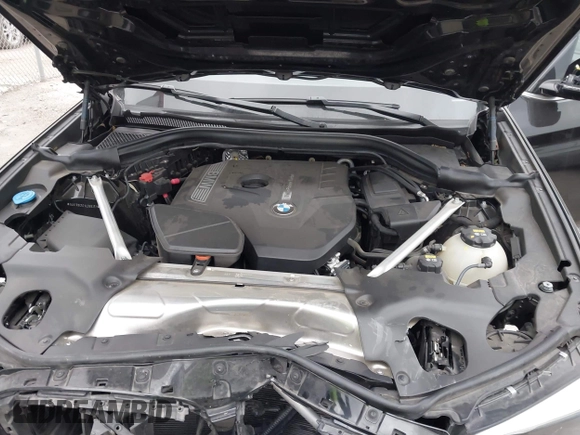 2018 BMW X3 xDrive30i with VIN 5UXTR9C52JLD59351, listed as a IAAI auction lot 42126069 with 30,806 mi miles and . Bid and sale history available at DreamBid. Image 10.