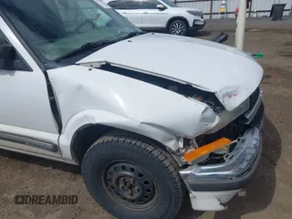 2000 Chevrolet Blazer LT с VIN 1GNDT13W1Y2366880, выставлен на аукционе IAAI как лот 42282543 с пробегом 245 806 миль миль и . История ставок и продаж доступна на DreamBid. Изображение 6.