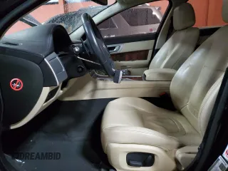 2015 Jaguar XF with VIN SAJXJ0EF4F8U86719, listed as a Copart auction lot 81170274 with 96,242 mi miles and Clean Title. Bid and sale history available at DreamBid. Image 7.