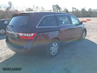 2013 Honda Odyssey LX with VIN 5FNRL5H21DB082331, listed as a IAAI auction lot 41756206 with 249,204 mi miles. Bid and sale history available at carsss.com. Image 4.