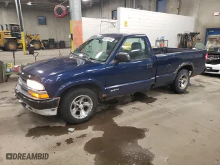 2000 Chevrolet S-10 LS with VIN 1GCCS1456YK266190, listed as a Copart auction lot 86311344 with 82,716 mi miles and Clean Title. Bid and sale history available at carsss.com. Image 1.