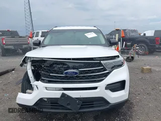 2020 Ford Explorer XLT with VIN 1FMSK7DH4LGC22642, listed as a IAAI auction lot 41932776 with 45,099 mi miles and . Bid and sale history available at carsss.com. Image 12.