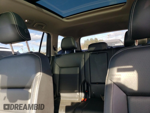 2023 Volkswagen Atlas SEL z VIN 1V2BR2CA4PC520336, wystawiony jako Copart lot #42851615 z przebiegiem 36 090 mil mil oraz Szkoda całkowita • Salvage title. Historia ofert i sprzedaży dostępna na DreamBid. Obrazek 10.
