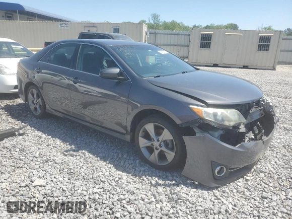 2014 Toyota Camry L with VIN 4T1BF1FK0EU770569, listed as a Copart auction lot 53114755 with 113,365 mi miles and Salvage Title. Bid and sale history available at carsss.com. Image 4.