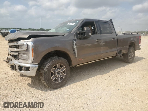 2023 Ford F-350 XL z VIN 1FT8W3BM1PEC98851, wystawiony jako Copart lot #55077865 z przebiegiem 39 819 mil mil oraz Szkoda całkowita • Salvage title. Historia ofert i sprzedaży dostępna na DreamBid. Obrazek 1.