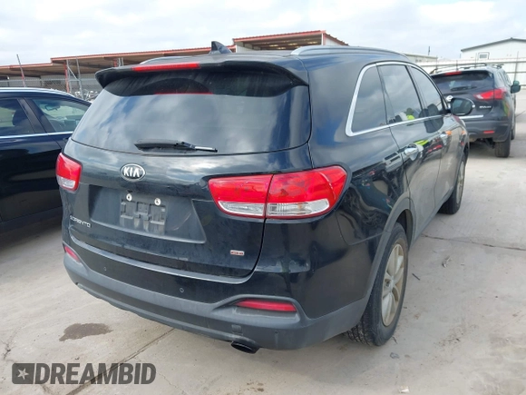 2017 Kia Sorento LX with VIN 5XYPGDA3XHG293213, listed as a IAAI auction lot 42211829 with 117,357 mi miles and . Bid and sale history available at DreamBid. Image 4.