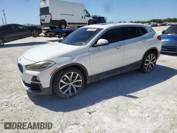 2018 BMW X2 sDrive28i with VIN WBXYJ3C33JEB38083, listed as a Copart auction lot 47923995 with 101,406 mi miles and Salvage Title. Bid and sale history available at carsss.com. Image 1.