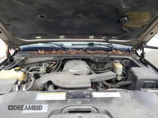 2001 Chevrolet Suburban LT z VIN 3GNFK16T91G263331, wystawiony jako Copart lot #47511634 z przebiegiem Nie podano mil oraz Szkoda całkowita • Salvage title. Historia ofert i sprzedaży dostępna na DreamBid. Obrazek 12.