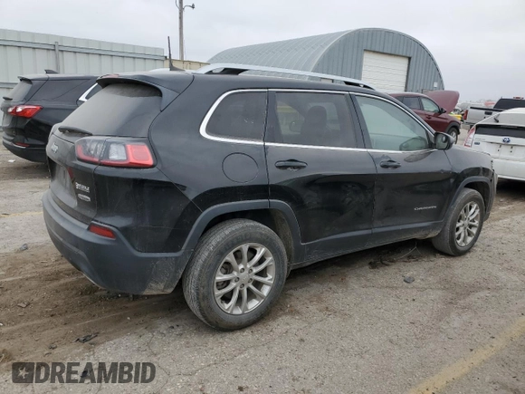 2019 Jeep Cherokee Latitude with VIN 1C4PJMCX3KD127526, listed as a Copart auction lot 85462954 with 132,879 mi miles and Salvage Title. Bid and sale history available at carsss.com. Image 3.