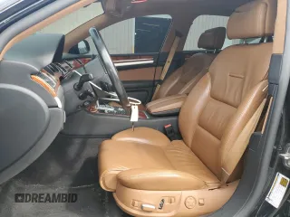 2009 Audi A8 4.2L z VIN WAUMV94EX9N006849, wystawiony jako Copart lot #55212185 z przebiegiem 93 557 mil mil oraz Szkody całkowita. Historia ofert i sprzedaży dostępna na DreamBid. Obrazek 7.