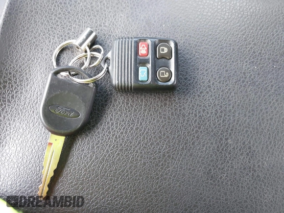 2007 Ford Mustang GT Deluxe с VIN 1ZVFT82H075309397, выставлен на аукционе IAAI как лот 42197424 с пробегом 279 403 миль миль и . История ставок и продаж доступна на DreamBid. Изображение 11.