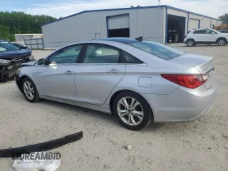 2013 Hyundai Sonata Limited with VIN 5NPEC4AC0DH686224, listed as a Copart auction lot 54276065 with 88,460 mi miles and Salvage Title. Bid and sale history available at DreamBid. Image 2.