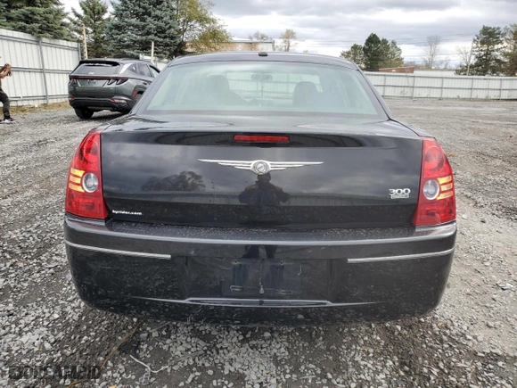 2010 Chrysler 300 Touring with VIN 2C3CA5CV9AH330834, listed as a Copart auction lot 80099834 with 124,316 mi miles and Salvage Title. Bid and sale history available at carsss.com. Image 6.