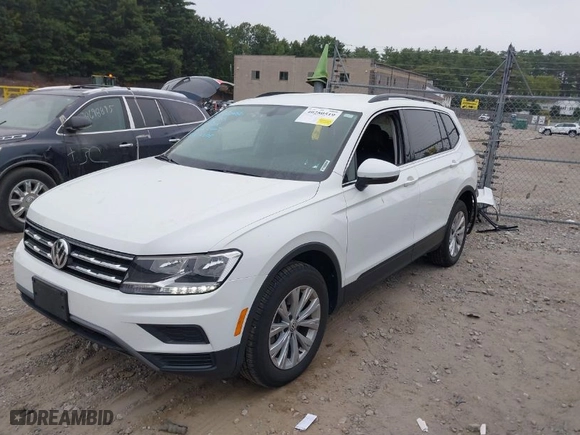2019 Volkswagen Tiguan SE with VIN 3VV2B7AX5KM049686, listed as a IAAI auction lot 40280519 with 46,114 mi miles. Bid and sale history available at carsss.com. Image 2.