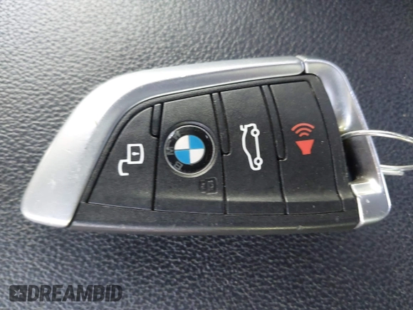 2020 BMW 3 Series M340i z VIN WBA5U7C02LA234487, wystawiony jako IAAI lot #41816831 z przebiegiem 27 562 mil mil oraz . Historia ofert i sprzedaży dostępna na DreamBid. Obrazek 11.