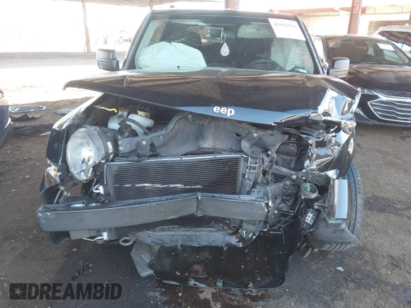 2014 Jeep Patriot Sport with VIN 1C4NJPBB7ED915924, listed as a IAAI auction lot 41641555 with 131,732 mi miles. Bid and sale history available at carsss.com. Image 6.