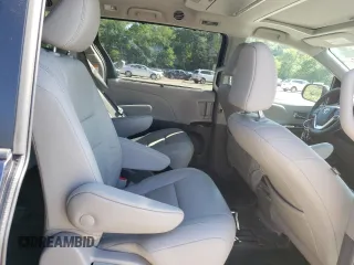 2018 Toyota Sienna XLE Auto Access Seat with VIN 5TDYZ3DC7JS914212, listed as a Copart auction lot 55273805 with 56,082 mi miles and Salvage title. Bid and sale history available at DreamBid. Image 11.