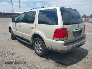 2005 Lincoln Aviator with VIN 5LMEU88H85ZJ14746, listed as a IAAI auction lot 42290699 with 190,127 mi miles and . Bid and sale history available at DreamBid. Image 3.
