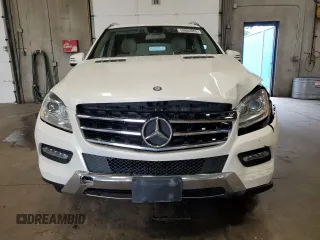2015 Mercedes-Benz M 350 z VIN 4JGDA5HB1FA480792, wystawiony jako Copart lot #58862055 z przebiegiem 149 190 mil mil oraz Szkoda całkowita • Salvage title. Historia ofert i sprzedaży dostępna na DreamBid. Obrazek 5.