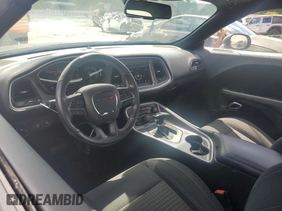 2019 Dodge Challenger SXT z VIN 2C3CDZAG5KH604003, wystawiony jako Copart lot #56694895 z przebiegiem 63 409 mil mil oraz Szkoda całkowita • Salvage title. Historia ofert i sprzedaży dostępna na DreamBid. Obrazek 8.