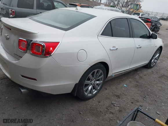 2013 Chevrolet Malibu LTZ with VIN 1G11H5SA7DF127467, listed as a IAAI auction lot 41192477 with 138,344 mi miles. Bid and sale history available at carsss.com. Image 4.