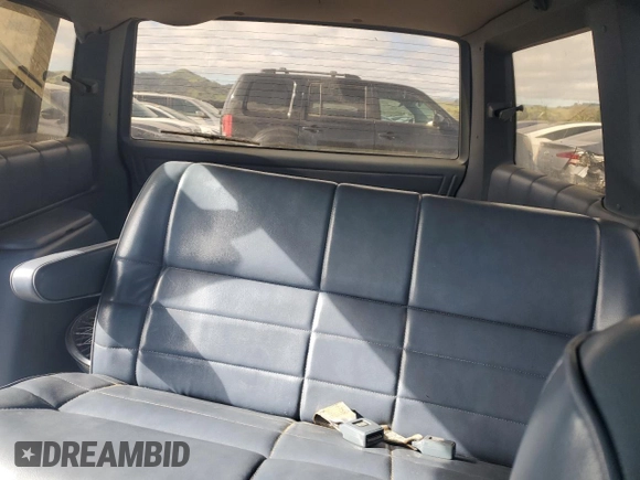 1987 Plymouth Voyager z VIN 2P4FH51G8HR130018, wystawiony jako Copart lot #47295285 z przebiegiem 68 113 mil mil oraz Tytuł czysty. Historia ofert i sprzedaży dostępna na DreamBid. Obrazek 10.