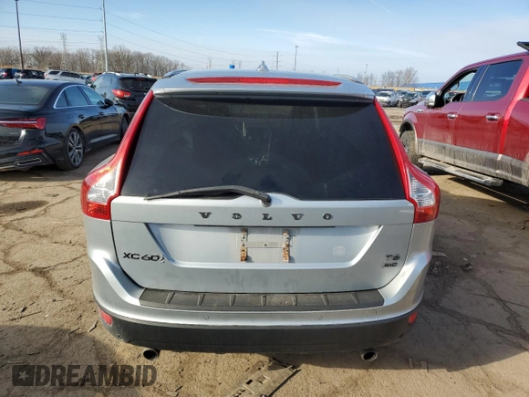 2013 Volvo XC60 T6 z VIN YV4902DZ4D2409931, wystawiony jako Copart lot #48111015 z przebiegiem 175 600 mil mil oraz Szkoda całkowita • Salvage title. Historia ofert i sprzedaży dostępna na DreamBid. Obrazek 6.