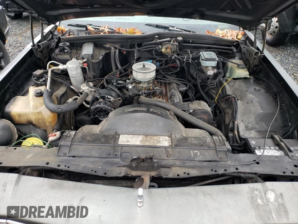 1985 Oldsmobile 88 z VIN 1G3BN37Y4FY310105, wystawiony jako Copart lot #81646554 z przebiegiem 102 029 mil mil oraz Czysty tytuł • Clean title. Historia ofert i sprzedaży dostępna na DreamBid. Obrazek 11.