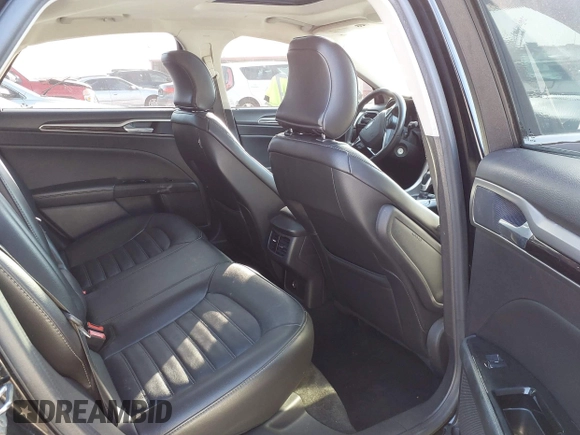 2016 Ford Fusion SE with VIN 3FA6P0HD9GR331396, listed as a IAAI auction lot 41852841 with 110,835 mi miles. Bid and sale history available at carsss.com. Image 8.