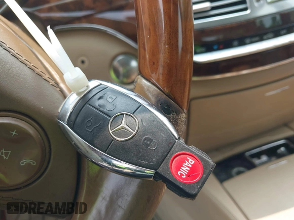 2007 Mercedes-Benz S 550 с VIN WDDNG71X47A108623, выставлен на аукционе IAAI как лот 42395736 с пробегом 192 584 миль миль и . История ставок и продаж доступна на DreamBid. Изображение 11.