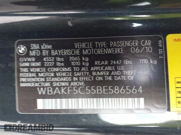 2011 BMW 3 Series 328i xDrive with VIN WBAKF5C55BE586564, listed as a IAAI auction lot 41944192 with 153,167 mi miles. Bid and sale history available at carsss.com. Image 9.