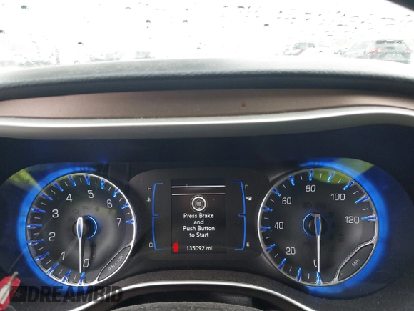 2018 Chrysler Pacifica Touring L with VIN 2C4RC1BGXJR142295, listed as a IAAI auction lot 41952592 with 135,092 mi miles and . Bid and sale history available at DreamBid. Image 7.