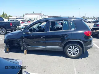 2015 Volkswagen Tiguan SE with VIN WVGAV7AX8FW542393, listed as a IAAI auction lot 42631986 with 132,168 mi miles and . Bid and sale history available at DreamBid. Image 15.