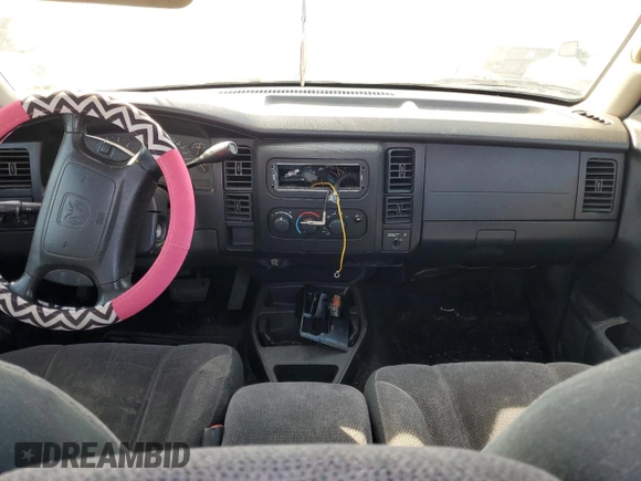 2001 Dodge Dakota with VIN 1B7FL26X01S275505, listed as a Copart auction lot 67882243 with 0 mi miles and Clean Title. Bid and sale history available at carsss.com. Image 8.