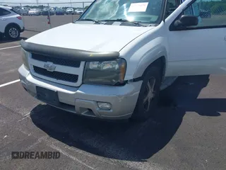 2007 Chevrolet TrailBlazer LS with VIN 1GNDS13S672109003, listed as a IAAI auction lot 42025834 with 270,929 mi miles and . Bid and sale history available at DreamBid. Image 6.