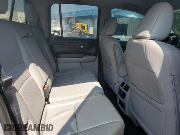 2018 Honda Ridgeline RTL-E with VIN 5FPYK3F77JB014975, listed as a Copart auction lot 59798125 with 124,361 mi miles and Clean title. Bid and sale history available at DreamBid. Image 10.