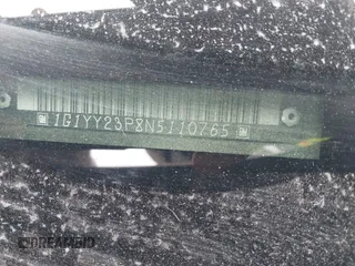 1992 Chevrolet Corvette z VIN 1G1YY23P8N5110765, wystawiony jako IAAI lot #42034616 z przebiegiem Nie podano mil oraz . Historia ofert i sprzedaży dostępna na DreamBid. Obrazek 9.
