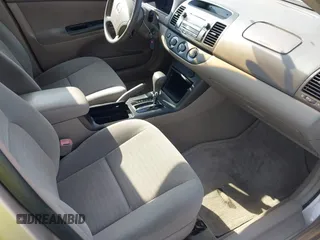2005 Toyota Camry LE с VIN 4T1BE30K65U959315, выставлен на аукционе IAAI как лот 42013123 с пробегом 69 468 миль миль и . История ставок и продаж доступна на DreamBid. Изображение 5.