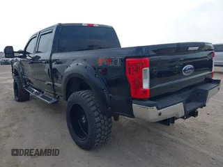 2018 Ford Super Duty F-250 SRW XL with VIN 1FT7W2BT7JEB26098, listed as a IAAI auction lot 41946894 with 160,396 mi miles. Bid and sale history available at carsss.com. Image 3.