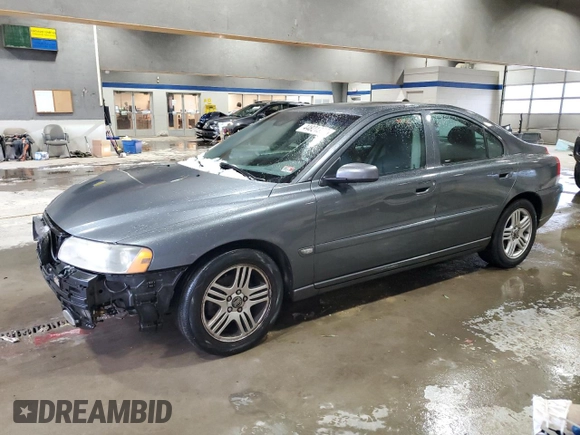 2005 Volvo S60 with VIN YV1RS592052470960, listed as a Copart auction lot 44821355 with 165,802 mi miles and Salvage Title. Bid and sale history available at carsss.com. Image 1.