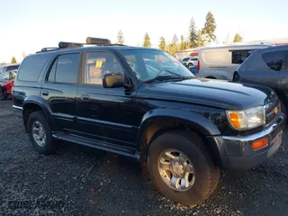 1998 Toyota 4Runner Limited with VIN JT3HN87RXW0188465, listed as a IAAI auction lot 41372608 with 253,778 mi miles. Bid and sale history available at carsss.com. Image 13.