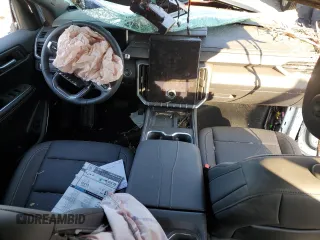 2024 GMC Acadia AWD Elevation z VIN 1GKENNKS8RJ173974, wystawiony jako Copart lot #75293634 z przebiegiem Nie podano mil oraz Nie do naprawy. Historia ofert i sprzedaży dostępna na DreamBid. Obrazek 8.