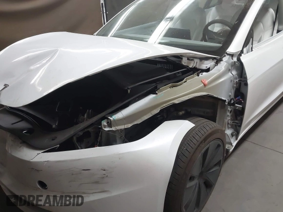 2024 Tesla Model 3 with VIN 5YJ3E1EA9RF836300, listed as a IAAI auction lot 41988009 with 9,989 mi miles. Bid and sale history available at carsss.com. Image 20.
