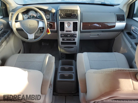 2009 Chrysler Town & Country Touring with VIN 2A8HR54129R637766, listed as a Copart auction lot 48561705 with 53,706 mi miles and Salvage Title. Bid and sale history available at DreamBid. Image 8.
